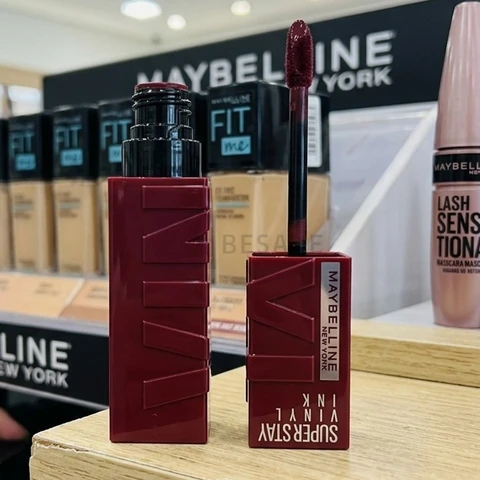 Batom Líquido Longa Duração com Efeito Gloss, Brilho Instantâneo e Acabamento Espelhado, com Fórmula Vegana e Conforto para os Lábios, Cor Fearless, Maybelline SuperStay Vinyl Ink, 4,2ml