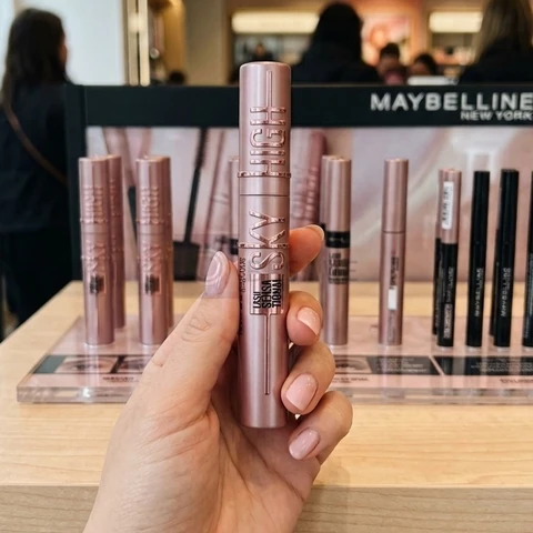 Máscara de CíliosEscova Flexível, Alongamento Sem Limites com Extrato de Bambu e Fibras, Impacto de Todos os Ângulos, Preto, Lash Sensational Sky High Maybelline NY, 7,2ml