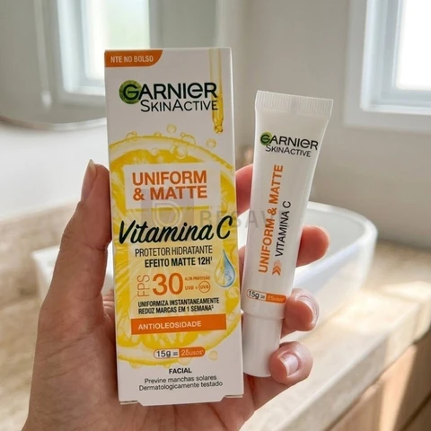 Protetor Hidratante Facial Vitamina C Fps 30 15g Garnier Tipo de pele Oleosa/Mista/Sensível