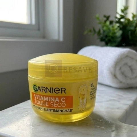 Hidratante de toque seco antimanchas Garnier Vit C