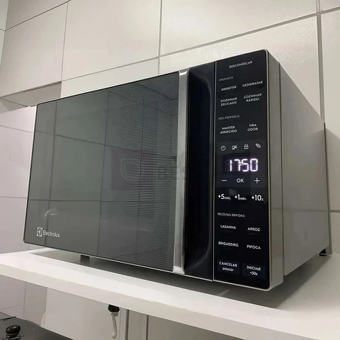 Micro-ondas Electrolux Prata 23L Efficient ME23S 127V