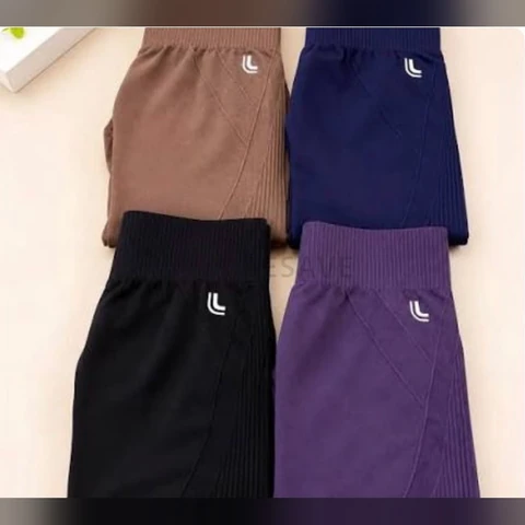Bermuda Shorts Legging Compressão Anti Assadura Esporte