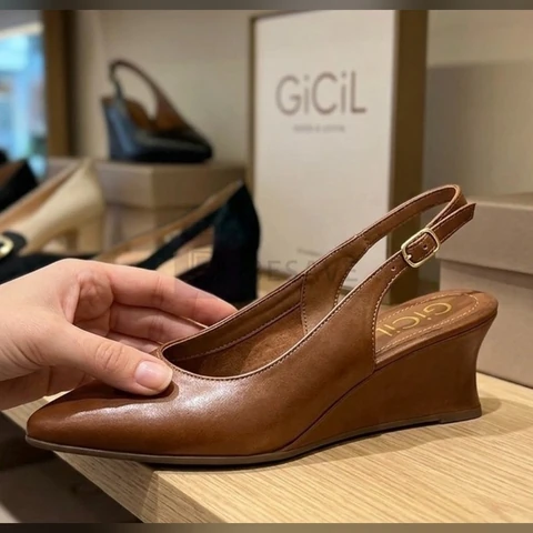 Scarpin Feminino Slingback Anabela Bico Fino Salto Cunha