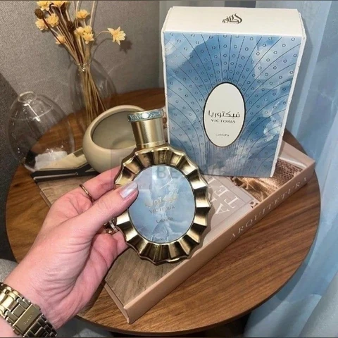 Perfume Arabe Feminino Victoria Lattafa Eau De Parfum 100ml