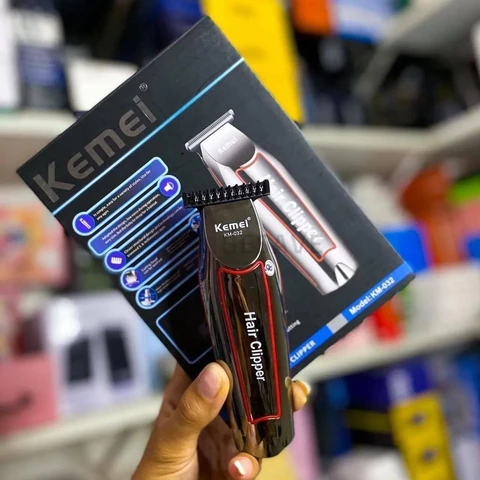 Máquina Acabamento Kemei KM-032 Barba Cabelo Bivolt