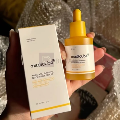Medicube Kojic Acid Turmeric Niacinamide TRATA MANCHAS 30ml Todo Tipo De Pele melasma