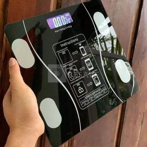 Balança Digital Bioimpedância Profissional smart imc 180kg Bluetooth Corporal Aparelho Alta Capacidade aplicativo App para Android e para IOS Balança De Banheiro Academia