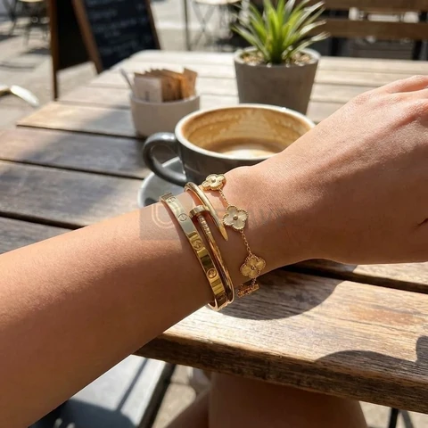 Kit 3 Peças Bracelete E Pulseira Trevo Dourado Aço Inox