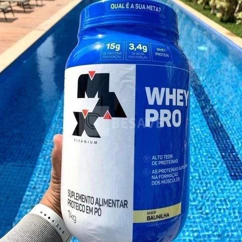 Proteína Max Titanium Whey Pro Concetrado em pó sabor Morango x 1kg