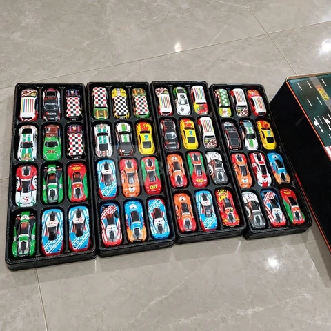 Kit 48 Carrinhos com Fricção de Lata Metálica Coloridos - Caixa Container que Vira Pista 8758