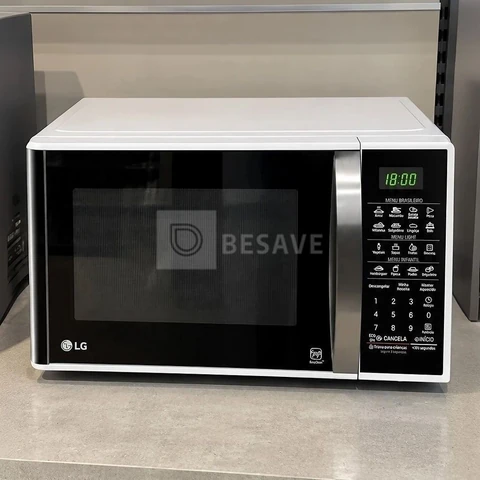 Micro-ondas LG 30L Branco Limpa Fácil - 220V