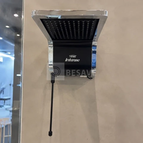 Chuveiro elétrico de parede Fame DUCHA INTENSE preto 7.8kW