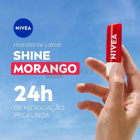 NIVEA Hidratante Labial Morango Shine 4,8g, Hidratação Intensa 24h