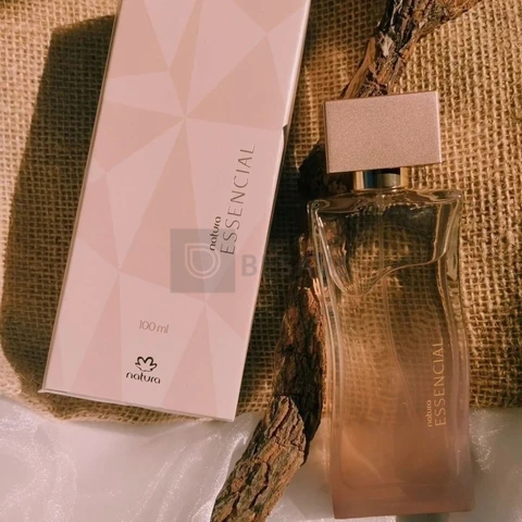 Essencial Natura Tradicional Eau de parfum Feminino 100ml