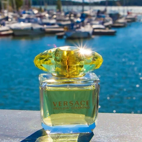 Yellow Diamods EDT 90ml para feminino