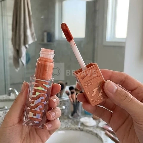 Blush Líquido Com Efeito Luminoso Natural, Fácil Aplicação, Longa Duração 12h, Cor 08 Shades On, Sunkisser Maybelline NY, 4,7ml