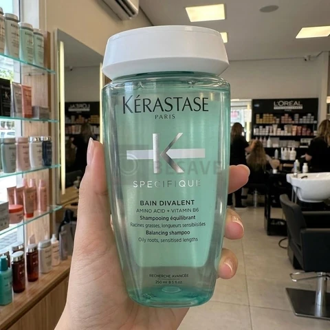 Shampoo Kérastase Specifique Bain Divalent, Para Raízes Oleosas e Cabelos Sensibilizados 250ml