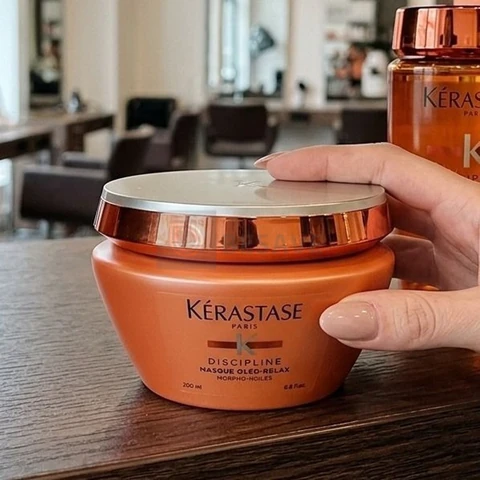 Máscara Capilar de Hidratação Intensa Anti-Frizz com Proteção Térmica até 230ºC para Cabelos Secos e Indisciplinados, Discipline Oléo-Relax, Kérastase 200ml