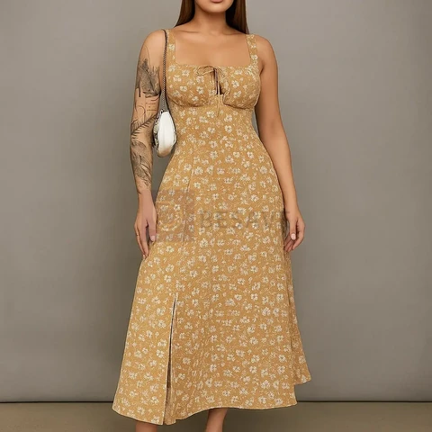 Vestido Midi Estampado Floral Com Fenda Lateral E Bojo